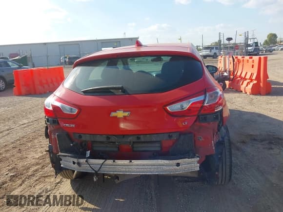 ✅ 2017 Chevrolet Cruze LT • VIN: 3G1BE6SM3HS597574 • Лот: 43360798. Опубликован ранее на IAAI с пробегом 95 385 миль. Бесплатный доступ к архиву аукционных продаж из США и подробный отчёт об истории автомобиля на DreamBid. Изображение 17.