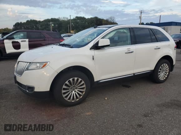 ✅ 2011 Lincoln MKX • VIN: 2LMDJ8JK4BBJ01864 • Лот: 86996715. Опубликован ранее на Copart с пробегом 193 409 миль. Бесплатный доступ к архиву аукционных продаж из США и подробный отчёт об истории автомобиля на DreamBid. Изображение 1.