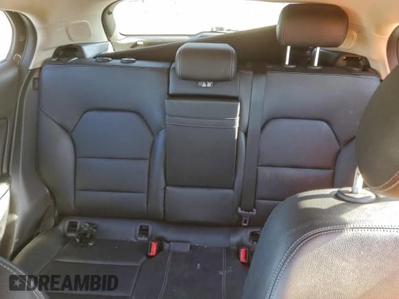 ✅ 2015 Mercedes-Benz GLA 250 • VIN: WDCTG4GB1FJ157766 • Lot: 93072315. Wystawiony na Copart z przebiegiem 127 965 mil. Bezpłatny archiwum sprzedaży aukcyjnych z USA i szczegółowy raport historii pojazdu na DreamBid. Zdjęcie 10.