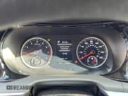 ✅ 2023 Kia K5 LXS • VIN: 5XXG14J21PG215687 • Lot: 81978545. Wystawiony na Copart z przebiegiem 55 839 mil. Bezpłatny archiwum sprzedaży aukcyjnych z USA i szczegółowy raport historii pojazdu na DreamBid. Zdjęcie 9.