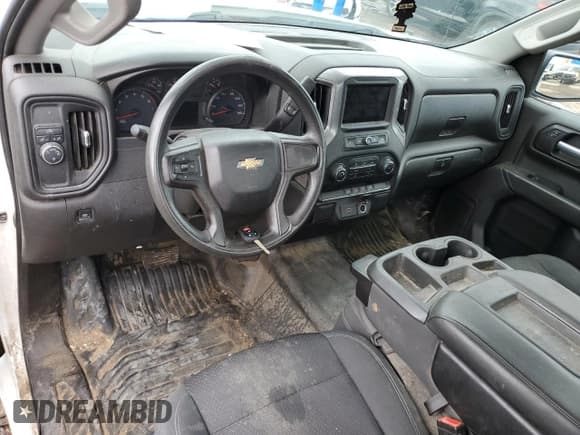 ✅ 2020 Chevrolet Silverado 1500 Work Truck • VIN: 3GCNWAEF4LG306531 • Lot: 73136574. Wystawiony na Copart z przebiegiem Nie podano. Bezpłatny archiwum sprzedaży aukcyjnych z USA i szczegółowy raport historii pojazdu na DreamBid. Zdjęcie 8.