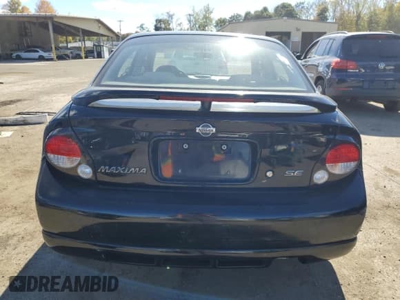 ✅ 2001 Nissan Maxima SE • VIN: JN1CA31D51T804570 • Lot: 75412704. Listed on Copart with 84,493 mi. Free auction sales archive from the USA and detailed vehicle history report at DreamBid. Image 6.