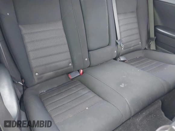 ✅ 2010 Dodge Challenger SE • VIN: 2B3CJ4DV1AH102512 • Lot: 40784408. Wystawiony na IAAI z przebiegiem 204 223 mil. Bezpłatny archiwum sprzedaży aukcyjnych z USA i szczegółowy raport historii pojazdu na DreamBid. Zdjęcie 8.