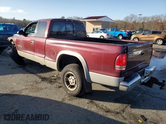 ✅ 2000 Dodge Dakota SLT • VIN: 1B7GG22X7YS639007 • Lot: 84829204. Wystawiony na Copart z przebiegiem 148 408 mil. Bezpłatny archiwum sprzedaży aukcyjnych z USA i szczegółowy raport historii pojazdu na DreamBid. Zdjęcie 2.