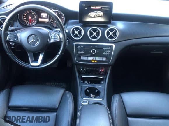 ✅ 2018 Mercedes-Benz CLA 250 • VIN: WDDSJ4GB7JN540444 • Лот: 93597915. Опубликован ранее на Copart с пробегом 136 446 миль. Бесплатный доступ к архиву аукционных продаж из США и подробный отчёт об истории автомобиля на DreamBid. Изображение 9.