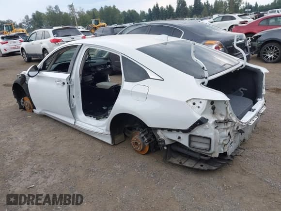 ✅ 2019 Honda Accord Touring • VIN: 1HGCV3F95KA011175 • Lot: 43088744. Listed on IAAI with Not provided. Free auction sales archive from the USA and detailed vehicle history report at DreamBid. Image 3.