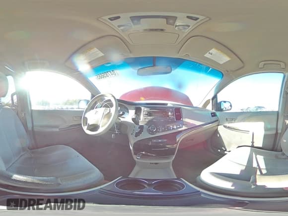 ✅ 2014 Toyota Sienna LE • VIN: 5TDJK3DC4ES073509 • Lot: 84785665. Listed on Copart with 204,196 mi. Free auction sales archive from the USA and detailed vehicle history report at DreamBid. Image 13.