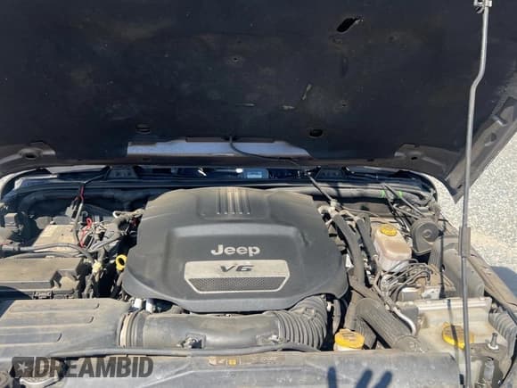 ✅ 2018 Jeep Wrangler Unlimited Rubicon Recon • VIN: 1C4BJWFG2JL912349 • Lot: 81070545. Wystawiony na Copart z przebiegiem 49 781 mil. Bezpłatny archiwum sprzedaży aukcyjnych z USA i szczegółowy raport historii pojazdu na DreamBid. Zdjęcie 7.