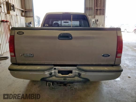 ✅ 2002 Ford F-250 XL • VIN: 1FTNW20F72ED42913 • Lot: 69776565. Listed on Copart with 276,522 mi. Free auction sales archive from the USA and detailed vehicle history report at DreamBid. Image 6.