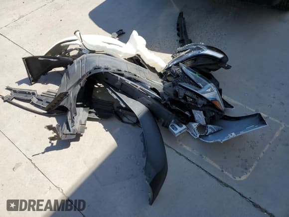 ✅ 2019 GMC Terrain SLE Diesel • VIN: 3GKALUEU7KL101299 • Lot: 69410784. Wystawiony na Copart z przebiegiem 101 421 mil. Bezpłatny archiwum sprzedaży aukcyjnych z USA i szczegółowy raport historii pojazdu na DreamBid. Zdjęcie 13.