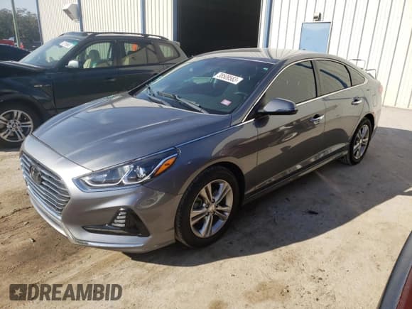 ✅ 2018 Hyundai Sonata Limited • VIN: 5NPE34AF4JH641597 • Lot: 38509583. Listed on Copart with 97,000 mi. Free auction sales archive from the USA and detailed vehicle history report at DreamBid. Image 1.