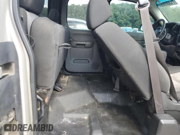 ✅ 2009 Chevrolet Silverado 1500 Work Truck • VIN: 1GCEC19X99Z157957 • Lot: 71308965. Wystawiony na Copart z przebiegiem 176 250 mil. Bezpłatny archiwum sprzedaży aukcyjnych z USA i szczegółowy raport historii pojazdu na DreamBid. Zdjęcie 10.