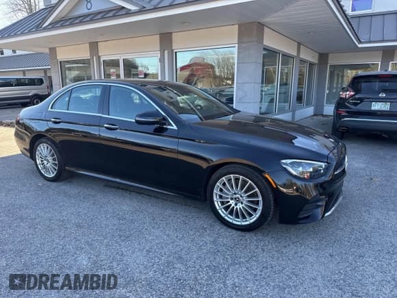 ✅ 2023 Mercedes-Benz E 350 • VIN: W1KZF8EB2PB100118 • Lot: 43758337. Wystawiony na IAAI z przebiegiem 79 154 mil. Bezpłatny archiwum sprzedaży aukcyjnych z USA i szczegółowy raport historii pojazdu na DreamBid. Zdjęcie 1.