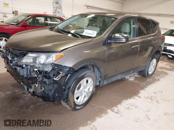 ✅ 2013 Toyota RAV4 LE • VIN: 2T3BFREV8DW024080 • Lot: 42300057. Listed on IAAI with 195,338 mi. Free auction sales archive from the USA and detailed vehicle history report at DreamBid. Image 17.