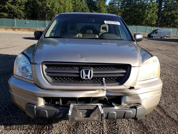 ✅ 2005 Honda Pilot EX-L • VIN: 5FNYF18565B050482 • Lot: 92427625. Listed on Copart with 273,666 mi. Free auction sales archive from the USA and detailed vehicle history report at DreamBid. Image 5.