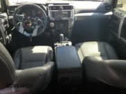 ✅ 2021 Toyota 4Runner SR5 Premium • VIN: JTENU5JR3M5862590 • Lot: 86172815. Wystawiony na Copart z przebiegiem 83 781 mil. Bezpłatny archiwum sprzedaży aukcyjnych z USA i szczegółowy raport historii pojazdu na DreamBid. Zdjęcie 8.