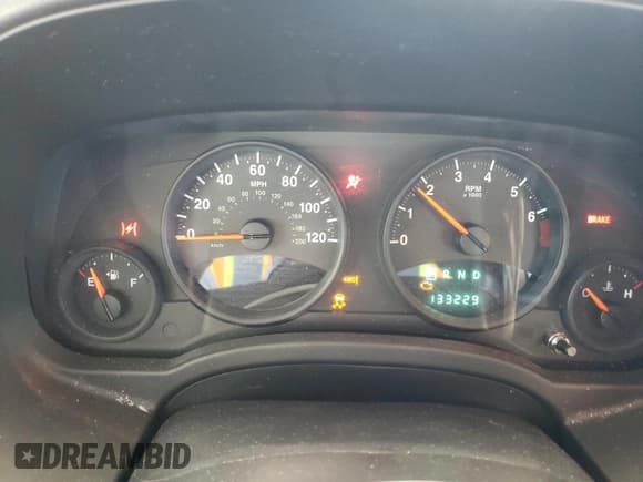 ✅ 2013 Jeep Compass Sport • VIN: 1C4NJDBB8DD281455 • Лот: 68042695. Опубликован ранее на Copart с пробегом 133 229 миль. Бесплатный доступ к архиву аукционных продаж из США и подробный отчёт об истории автомобиля на DreamBid. Изображение 9.