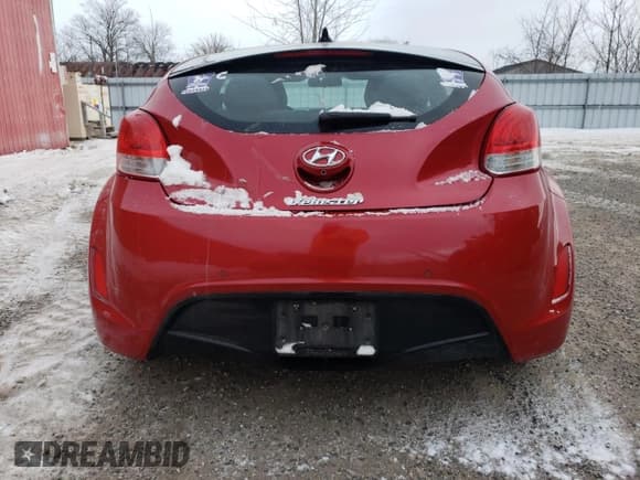 ✅ 2015 Hyundai Veloster • VIN: KMHTC6AD3FU244036 • Lot: 83230804. Wystawiony na Copart z przebiegiem 239 408 mil. Bezpłatny archiwum sprzedaży aukcyjnych z USA i szczegółowy raport historii pojazdu na DreamBid. Zdjęcie 6.