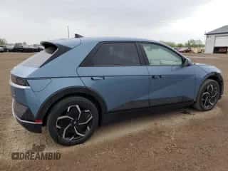 2023 Hyundai Ioniq 5 SE z VIN KM8KMDAF1PU138202, wystawiony jako Copart lot #53522604 z przebiegiem 11 005 mil mil oraz Nie do naprawy • Non repairable. Historia ofert i sprzedaży dostępna na DreamBid. Obrazek 3.