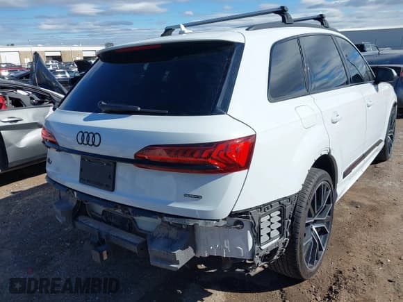 ✅ 2022 Audi Q7 Prestige • VIN: WA1VXBF77ND004266 • Лот: 43545871. Опубликован ранее на IAAI с пробегом 46 496 миль. Бесплатный доступ к архиву аукционных продаж из США и подробный отчёт об истории автомобиля на DreamBid. Изображение 4.