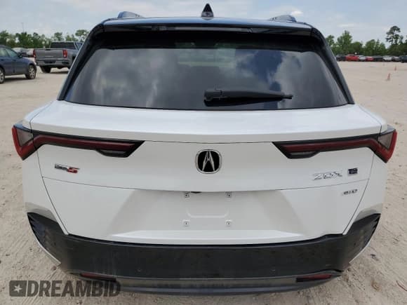 ✅ 2024 Acura ZDX Type S • VIN: 4W5XHPRL9RZ509111 • Lot: 53642725. Wystawiony na Copart z przebiegiem 8 683 mil. Bezpłatny archiwum sprzedaży aukcyjnych z USA i szczegółowy raport historii pojazdu na DreamBid. Zdjęcie 6.