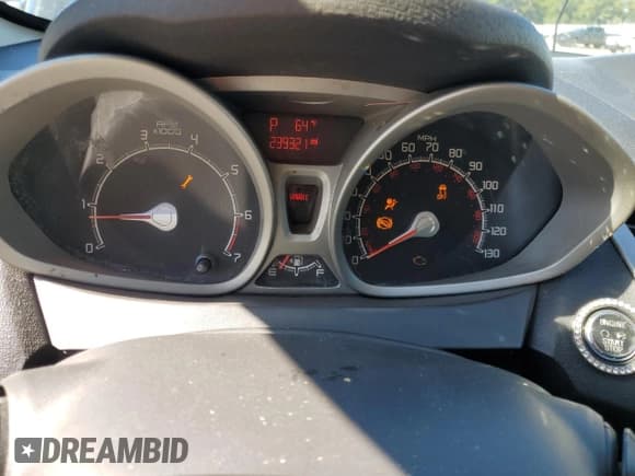 ✅ 2012 Ford Fiesta SES • VIN: 3FADP4FJ4CM158160 • Lot: 90535195. Wystawiony na Copart z przebiegiem 239 321 mil. Bezpłatny archiwum sprzedaży aukcyjnych z USA i szczegółowy raport historii pojazdu na DreamBid. Zdjęcie 9.