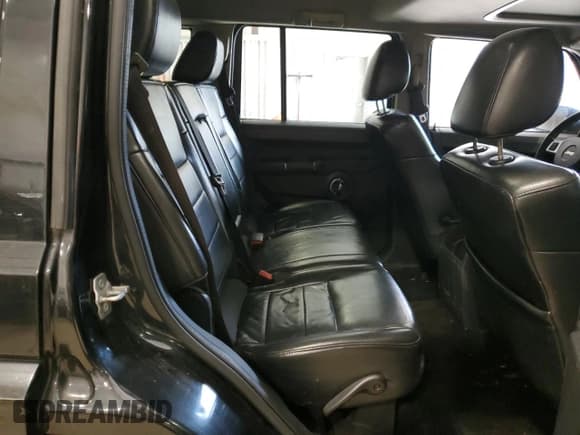 ✅ 2010 Jeep Commander Sport • VIN: 1J4RG4GK9AC158400 • Lot: 53497035. Listed on Copart with 153,309 mi. Free auction sales archive from the USA and detailed vehicle history report at DreamBid. Image 11.