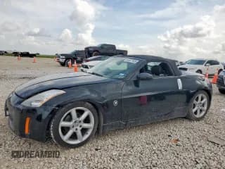 ✅ 2005 Nissan 350Z Touring • VIN: JN1AZ36A75M756097 • Lot: 64527185. Wystawiony na Copart z przebiegiem 99 482 mil. Bezpłatny archiwum sprzedaży aukcyjnych z USA i szczegółowy raport historii pojazdu na DreamBid. Zdjęcie 1.