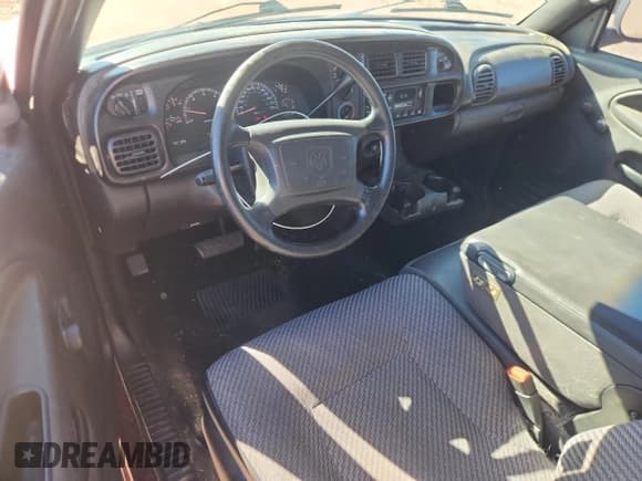 ✅ 2001 Dodge 1500 • VIN: 3B7HC13YX1M554808 • Lot: 82779415. Listed on Copart with 102,189 mi. Free auction sales archive from the USA and detailed vehicle history report at DreamBid. Image 8.