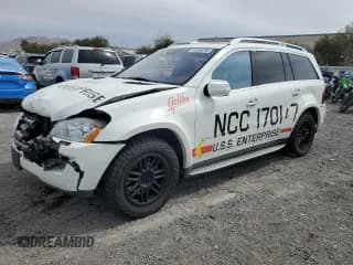 ✅ 2010 Mercedes-Benz GL 550 • VIN: 4JGBF8GE0AA604341 • Lot: 49358205. Wystawiony na Copart z przebiegiem 116 717 mil. Bezpłatny archiwum sprzedaży aukcyjnych z USA i szczegółowy raport historii pojazdu na DreamBid. Zdjęcie 1.