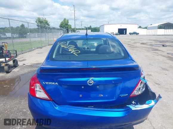 ✅ 2014 Nissan Versa SV • VIN: 3N1CN7AP6EL868939 • Лот: 42651612. Опубликован ранее на IAAI с пробегом 136 533 миль. Бесплатный доступ к архиву аукционных продаж из США и подробный отчёт об истории автомобиля на DreamBid. Изображение 16.