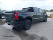 ✅ 2023 Chevrolet Silverado 1500 Custom • VIN: 3GCPABEK6PG159709 • Lot: 43142018. Wystawiony na IAAI z przebiegiem Nie podano. Bezpłatny archiwum sprzedaży aukcyjnych z USA i szczegółowy raport historii pojazdu na DreamBid. Zdjęcie 4.
