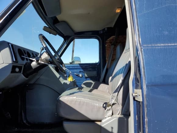 ✅ 1988 Chevrolet Chevy Van • VIN: 1GCEG25H5J7124768 • Лот: 76781664. Опубликован ранее на Copart с пробегом 86 588 миль. Бесплатный доступ к архиву аукционных продаж из США и подробный отчёт об истории автомобиля на DreamBid. Изображение 7.