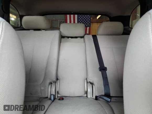 ✅ 2012 Hyundai Santa Fe GLS • VIN: 5XYZGDAB7CG105031 • Лот: 72355904. Размещён на Copart с пробегом 157 180 миль миль. Получите бесплатный доступ к архиву аукционных продаж из США и посмотрите подробный отчёт об истории автомобиля на DreamBid. Изображение 10.