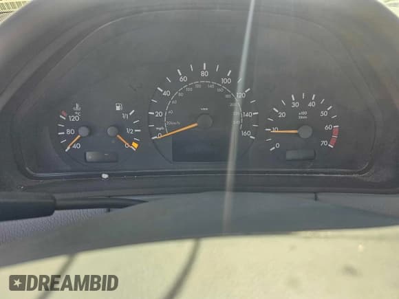 ✅ 2002 Mercedes-Benz E 320 • VIN: WDBJF65J22B493337 • Лот: 87359874. Опубликован ранее на Copart с пробегом Не указан. Бесплатный доступ к архиву аукционных продаж из США и подробный отчёт об истории автомобиля на DreamBid. Изображение 8.