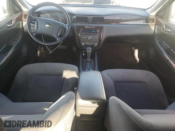 ✅ 2014 Chevrolet Impala LT • VIN: 2G1WB5E34E1178986 • Lot: 81825575. Listed on Copart with 53,777 mi. Free auction sales archive from the USA and detailed vehicle history report at DreamBid. Image 8.