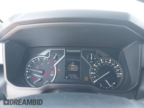 ✅ 2024 Toyota Tundra SR5 • VIN: 5TFLA5DB0RX172133 • Lot: 42835909. Listed on IAAI with 21,370 mi. Free auction sales archive from the USA and detailed vehicle history report at DreamBid. Image 7.