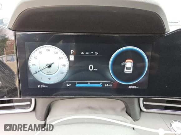 ✅ 2024 Hyundai Elantra SEL • VIN: KMHLM4DG4RU664593 • Lot: 90873115. Listed on Copart with 38,585 mi. Free auction sales archive from the USA and detailed vehicle history report at DreamBid. Image 9.