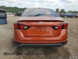✅ 2020 Nissan Altima SR • VIN: 1N4BL4CV9LC102582 • Лот: 65401425. Опубликован ранее на Copart с пробегом 32 238 миль. Бесплатный доступ к архиву аукционных продаж из США и подробный отчёт об истории автомобиля на DreamBid. Изображение 6.
