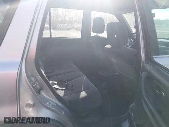 ✅ 1999 Honda CR-V EX • VIN: JHLRD1868XC018557 • Lot: 43699143. Wystawiony na IAAI z przebiegiem 213 222 mil. Bezpłatny archiwum sprzedaży aukcyjnych z USA i szczegółowy raport historii pojazdu na DreamBid. Zdjęcie 8.