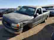 2002 GMC Sierra 1500 z VIN 1GTEC14W92Z280310, wystawiony jako Copart lot #74731204 z przebiegiem 241 075 mil mil oraz Szkoda całkowita • Salvage title. Historia ofert i sprzedaży dostępna na DreamBid. Obrazek 1.