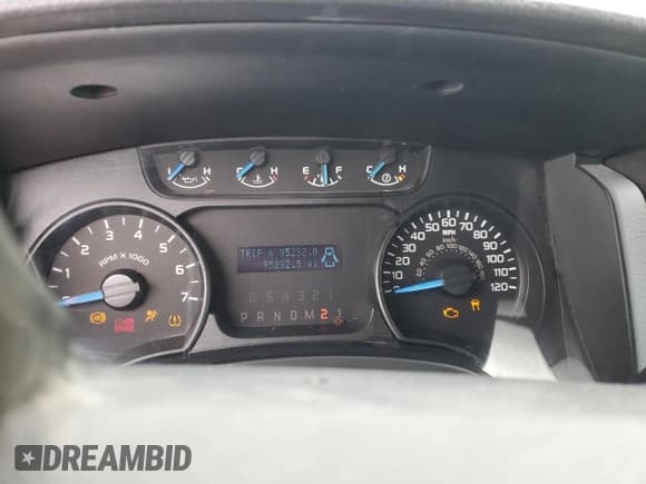 ✅ 2013 Ford F-150 XL • VIN: 1FTFX1EF2DFC38086 • Lot: 42149595. Wystawiony na Copart z przebiegiem 95 232 mil. Bezpłatny archiwum sprzedaży aukcyjnych z USA i szczegółowy raport historii pojazdu na DreamBid. Zdjęcie 9.