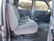 ✅ 2006 Chevrolet Silverado 2500HD LT1 • VIN: 1GCHK23246F133033 • Lot: 84415664. Wystawiony na Copart z przebiegiem 218 218 mil. Bezpłatny archiwum sprzedaży aukcyjnych z USA i szczegółowy raport historii pojazdu na DreamBid. Zdjęcie 11.