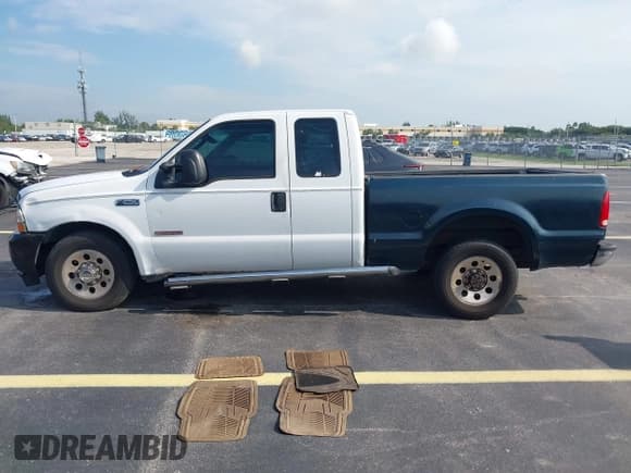 ✅ 2004 Ford F-250 XL • VIN: 1FTNX20P64EE00955 • Lot: 43136877. Listed on IAAI with 341,302 mi. Free auction sales archive from the USA and detailed vehicle history report at DreamBid. Image 14.