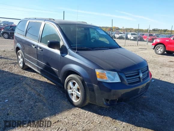 2008 Dodge Grand Caravan SE with VIN 2D8HN44H48R798047, listed as a IAAI auction lot 43588144 with 213,773 mi miles and . Bid and sale history available at DreamBid. Image 1.