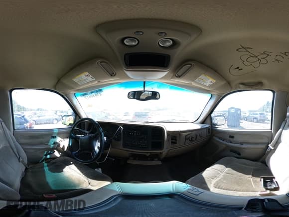 ✅ 2002 Chevrolet Silverado 2500HD LT • VIN: 1GCHK23U52F235890 • Lot: 43040627. Listed on IAAI with 361,130 mi. Free auction sales archive from the USA and detailed vehicle history report at DreamBid. Image 19.