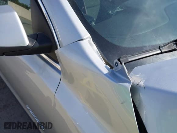 ✅ 2019 GMC Acadia SLE • VIN: 1GKKNSLS1KZ140788 • Lot: 41636885. Listed on IAAI with 175,988 mi. Free auction sales archive from the USA and detailed vehicle history report at DreamBid. Image 21.