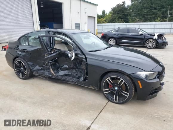 ✅ 2016 BMW 3 Series 328i • VIN: WBA8E9G52GNT46488 • Lot: 84752865. Wystawiony na Copart z przebiegiem 104 045 mil. Bezpłatny archiwum sprzedaży aukcyjnych z USA i szczegółowy raport historii pojazdu na DreamBid. Zdjęcie 4.