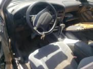 ✅ 1995 Toyota Camry LE • VIN: 4T1GK12E6SU083190 • Lot: 70914815. Wystawiony na Copart z przebiegiem 270 869 mil. Bezpłatny archiwum sprzedaży aukcyjnych z USA i szczegółowy raport historii pojazdu na DreamBid. Zdjęcie 8.