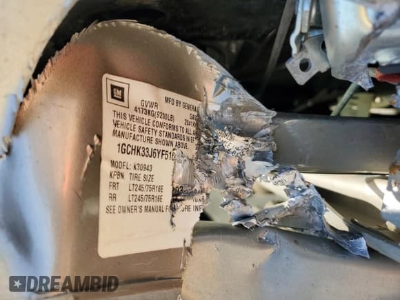 ✅ 2000 Chevrolet Silverado 3500 • VIN: 1GCHK33J6YF516293 • Lot: 53083035. Listed on Copart with 220,219 mi. Free auction sales archive from the USA and detailed vehicle history report at DreamBid. Image 14.